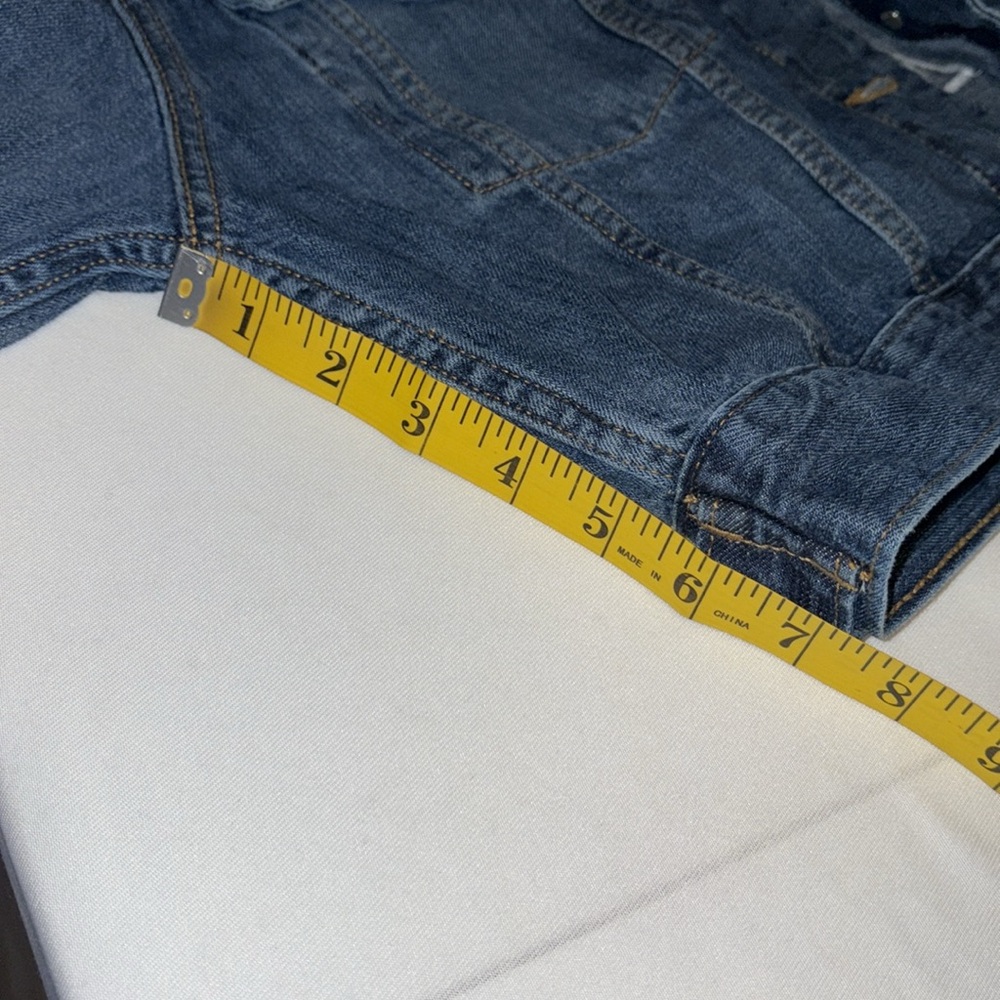 Gap Denim jacket cropped button down front collared Gap on back Size XSmall - Picture 3 of 10